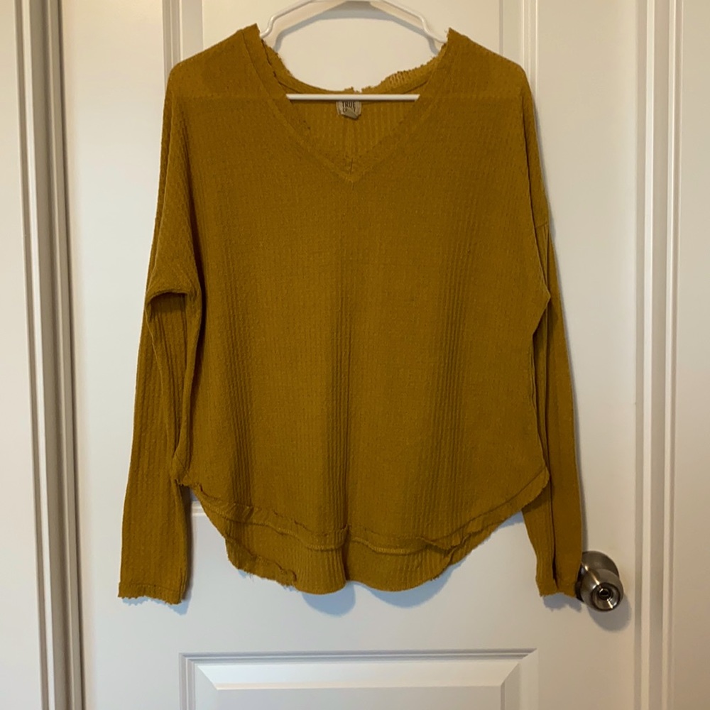 LAST CHANCE - True Craft Mustard Waffle V-Neck Long Sleeve Shirt
